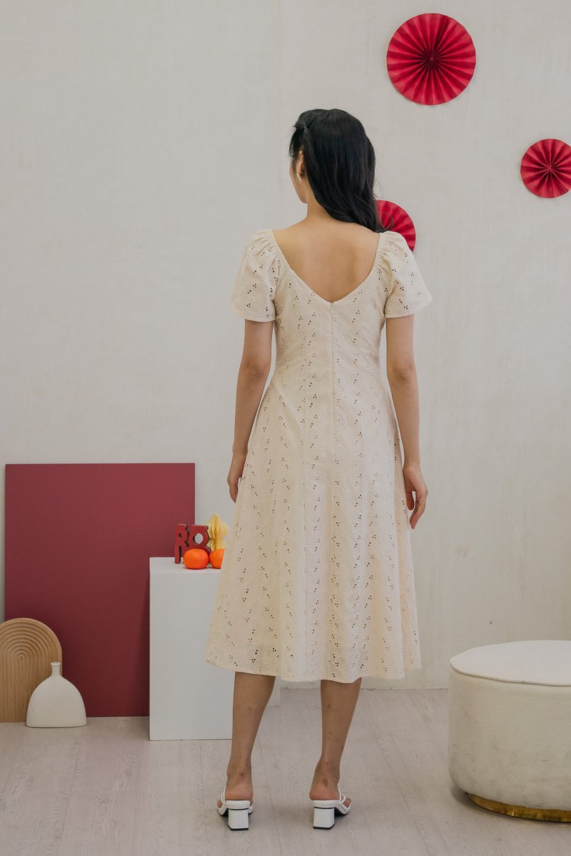 Viva Eyelet V-neck Midi Dress in Cream (XS)