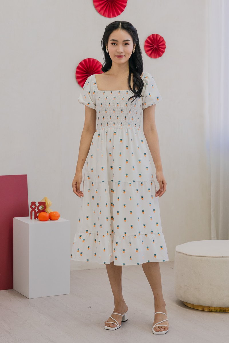 Lucy Pineapple Puff Sleeve Smocked Midi Dress in White (XS)