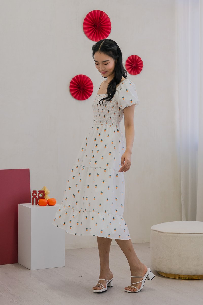 Lucy Pineapple Puff Sleeve Smocked Midi Dress in White (XS)