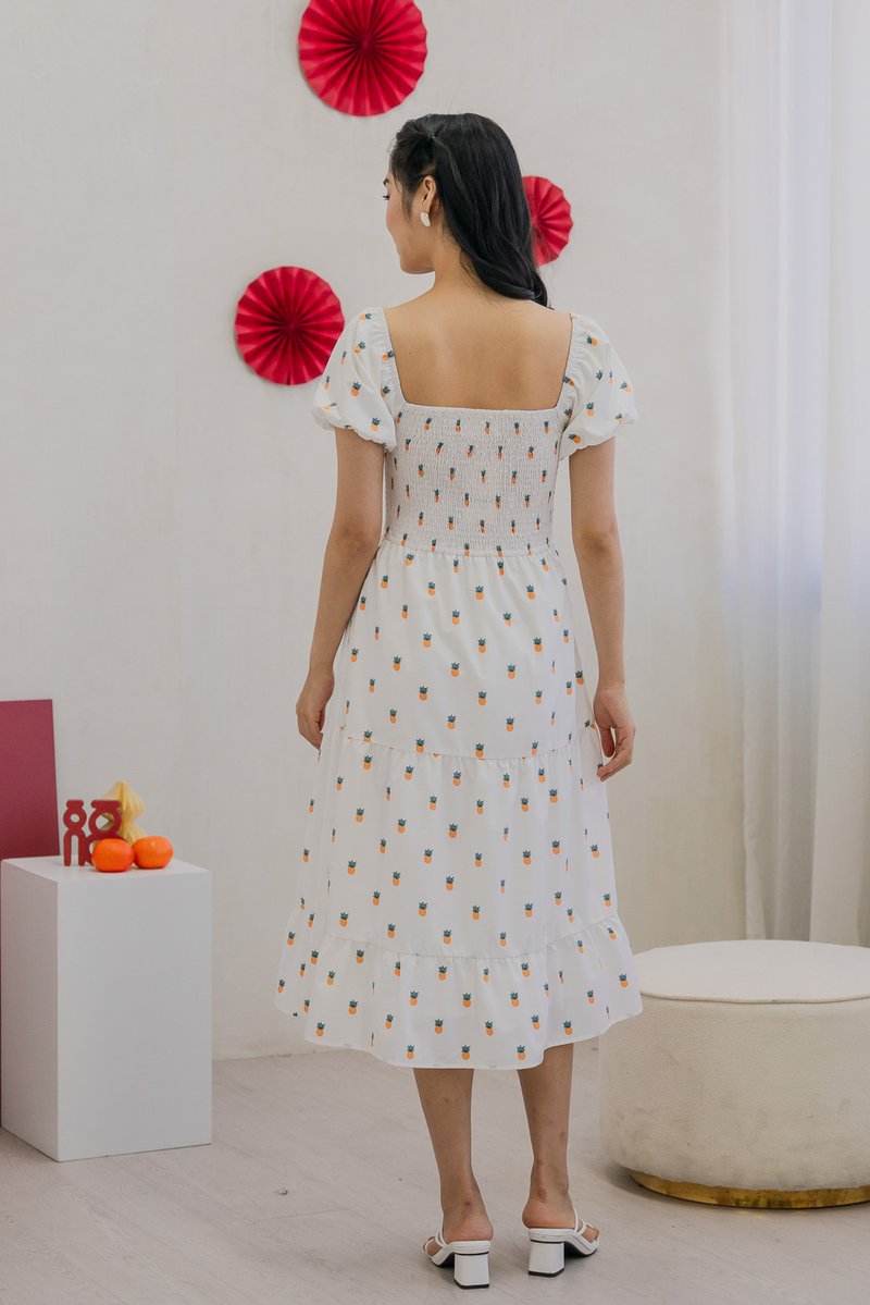 Lucy Pineapple Puff Sleeve Smocked Midi Dress in White (XS)