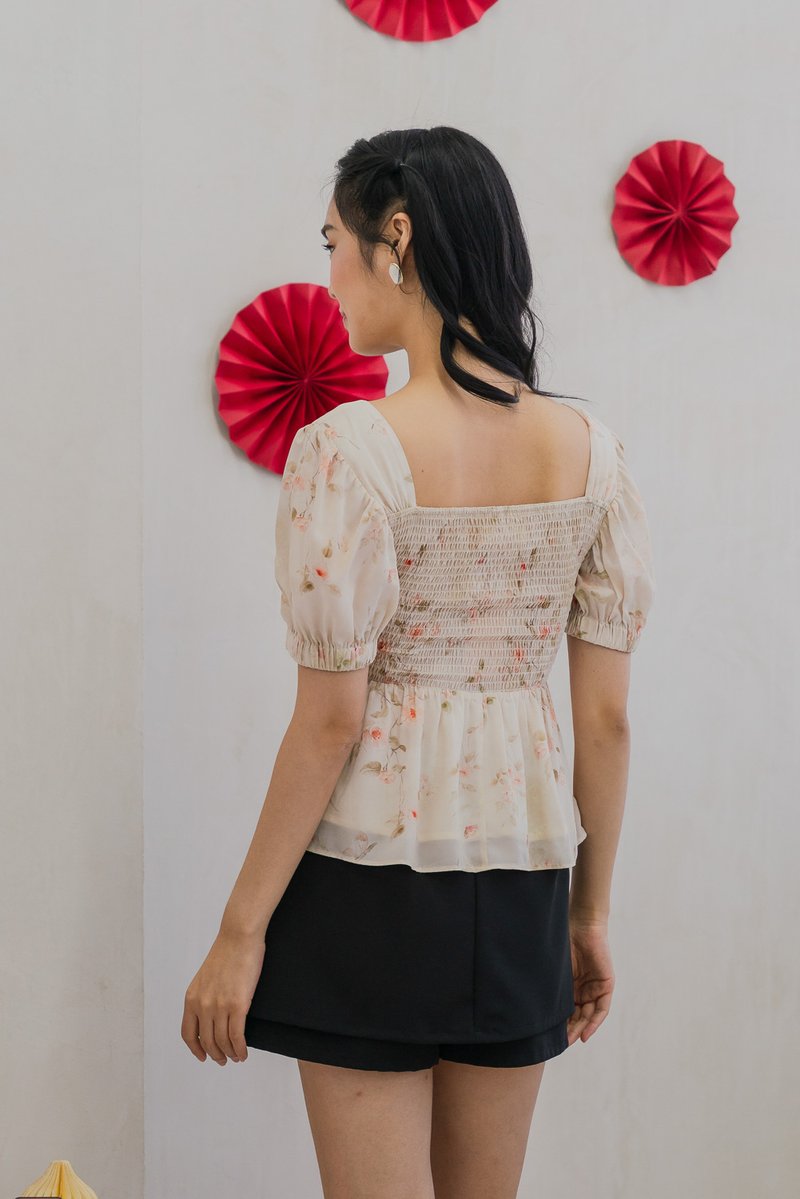 Solace Floral Smocked Puff Sleeve Top in Cream (XS)