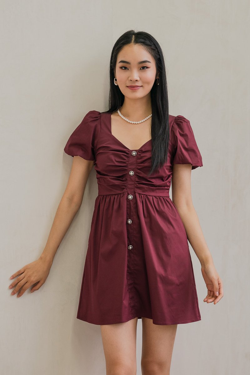 Rianna Ruched Button Puff Sleeve Dress In Wine
