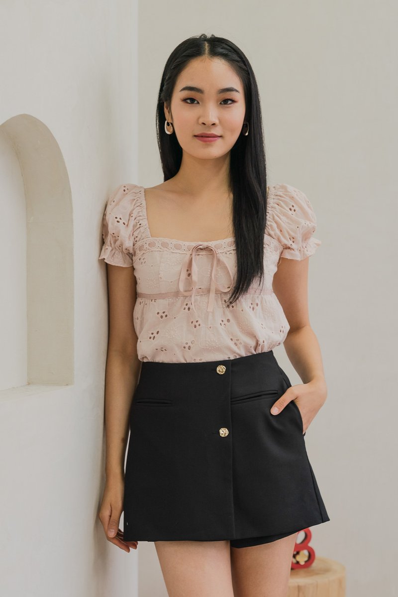 Finnley Floral Eyelet Ribbonette Top In Dusty Pink (XS)