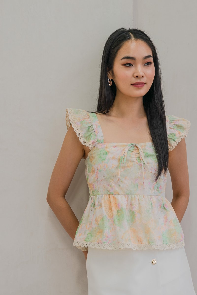 Saffron Ruffle Sleeves Crochet Hem Top In Cream (XS)