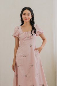 Emmy Embroidery Puff Sleeve Midi Dress In Pink