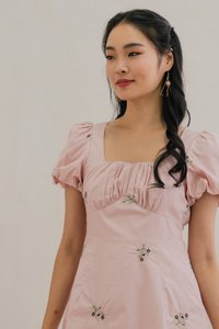 Emmy Embroidery Puff Sleeve Midi Dress In Pink