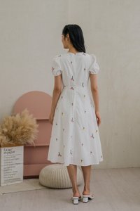 Lilybeth Embroidery Midi Dress In White