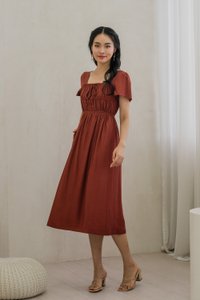 Mari Ruched Ribbon Midi Dress In Rust (XS)