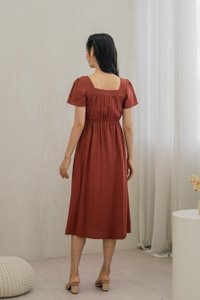 Mari Ruched Ribbon Midi Dress In Rust (XS)