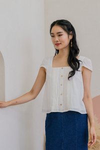 Celestine Pintuck Crochet Sleeve Top In White (XL)