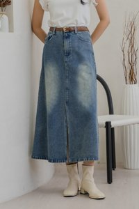 Diondre Denim Slit Maxi Skirt in Vintage Wash