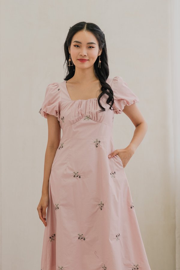 Emmy Embroidery Puff Sleeve Midi Dress In Pink