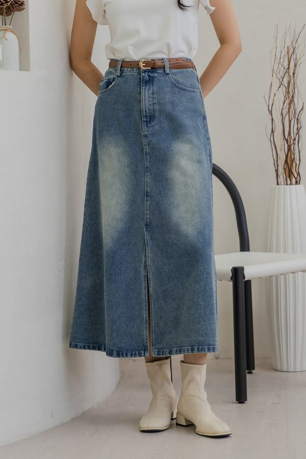Diondre Denim Slit Maxi Skirt in Vintage Wash