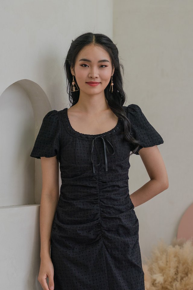 Rose Ruched Ribbonette Midi Dress In Black