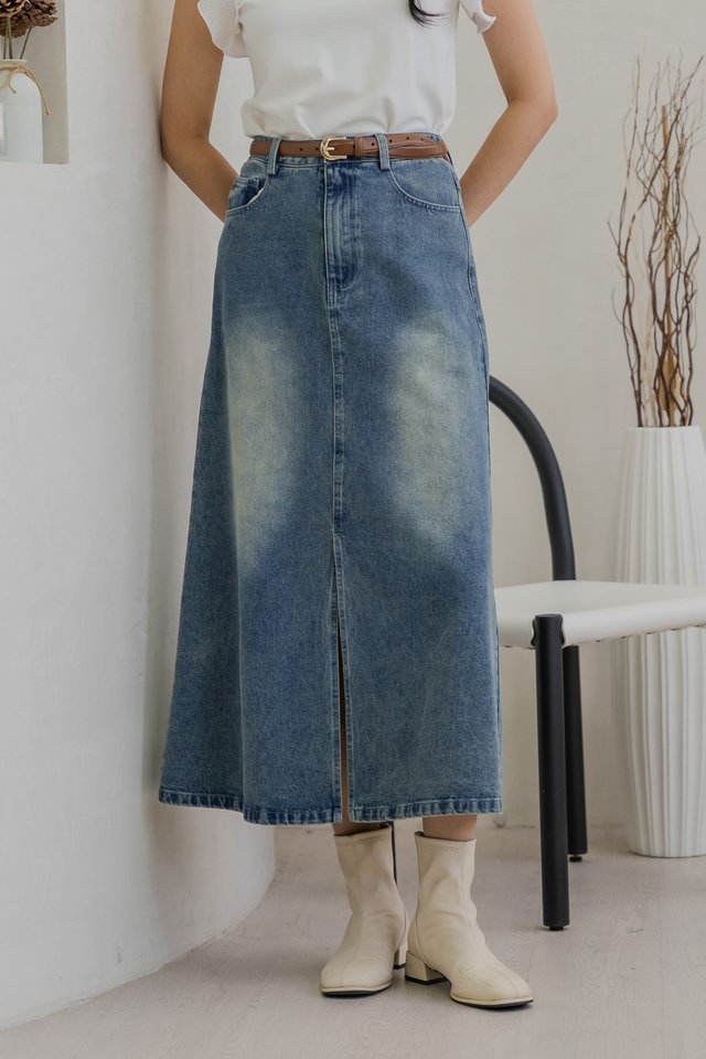 Diondre Denim Slit Maxi Skirt in Vintage Wash