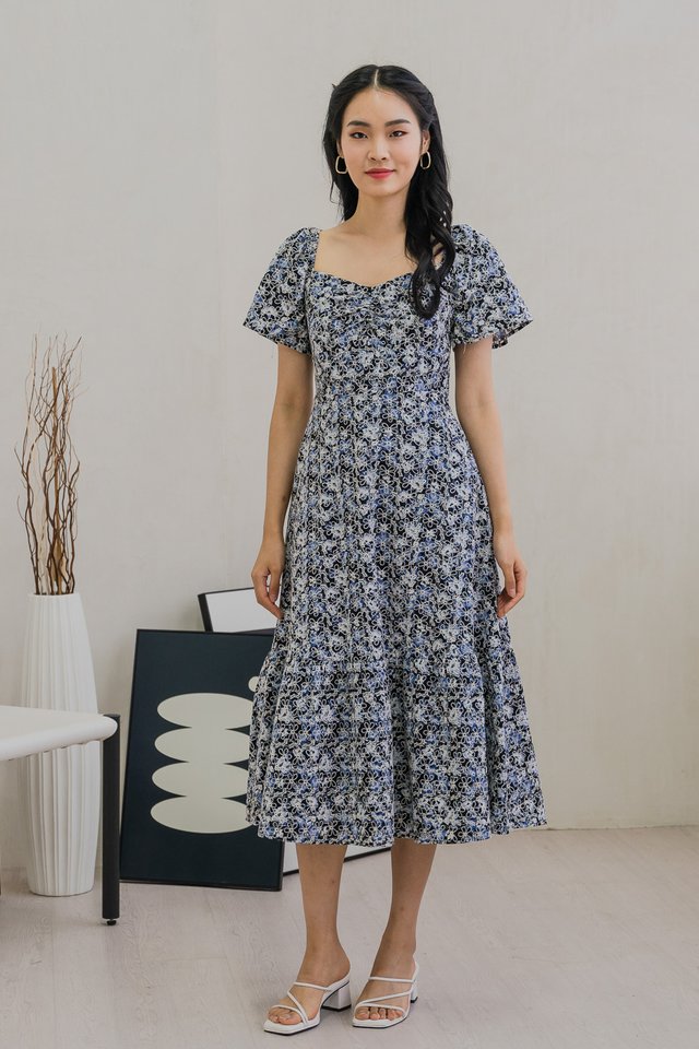 Echo Embroidery Sweetheart Midi Dress In Black