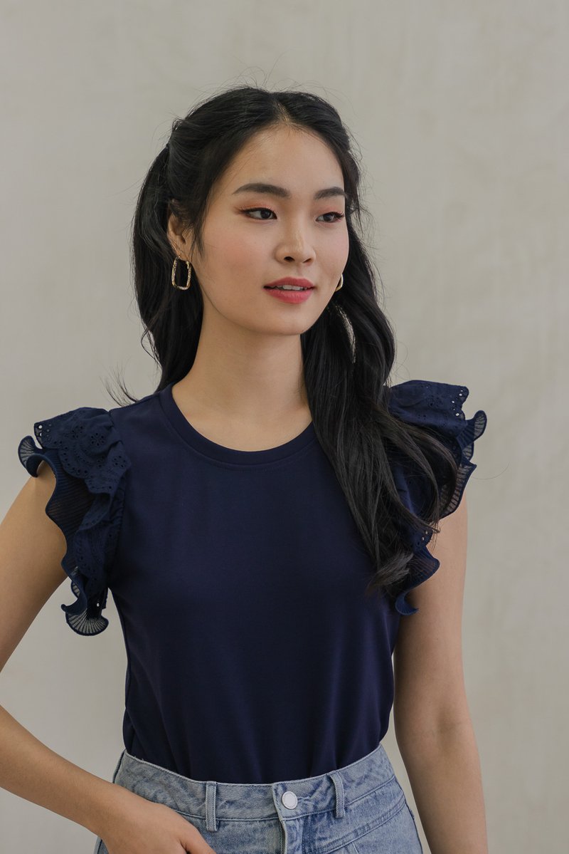 Charm Flutter Eyelet Sleeve Top In Navy (XS)