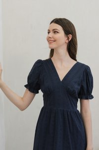 Everest Eyelet Embroidery Midi Dress In Navy (XS)