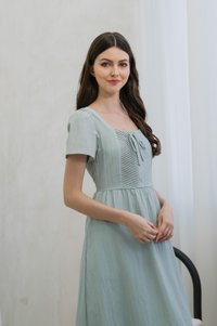 Pacifika Pintuck Ribbon Midi Dress In Sage (XS)