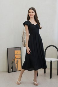 Tamryn Textured Flutter Sleeve Maxi Dress In Black (XS)