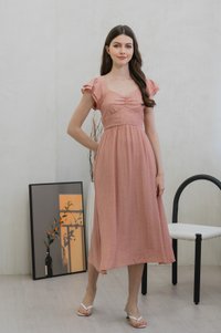 Tamryn Textured Flutter Sleeve Maxi Dress In Peach (XS)