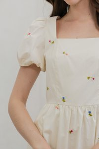 Tarte Cherry Embroidery Midi Dress In Cream (XS)