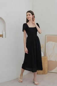 Evante Eyelet button Midi Dress In Black (XS)