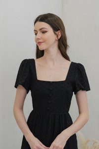 Evante Eyelet button Midi Dress In Black (XS)
