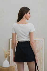 Cece Cargo Denim Overlap Skort In Black
