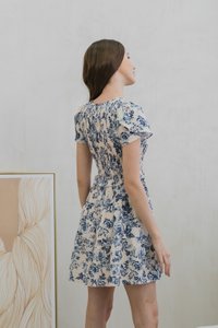 Vela Smocked Floral V-Neck Dress In Cream (XS)