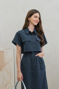 Casa Boxy Button Crop Top In Gunmetal
