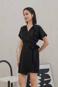 Flounce Faux Wrap Dress In Black