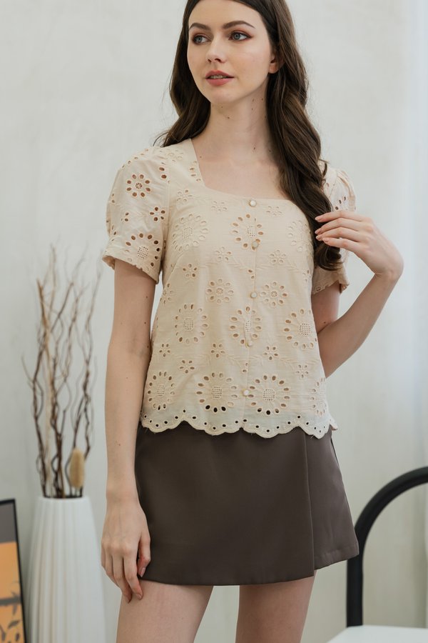 Illumi Iridescent Button Eyelet Top In Cream (XS)