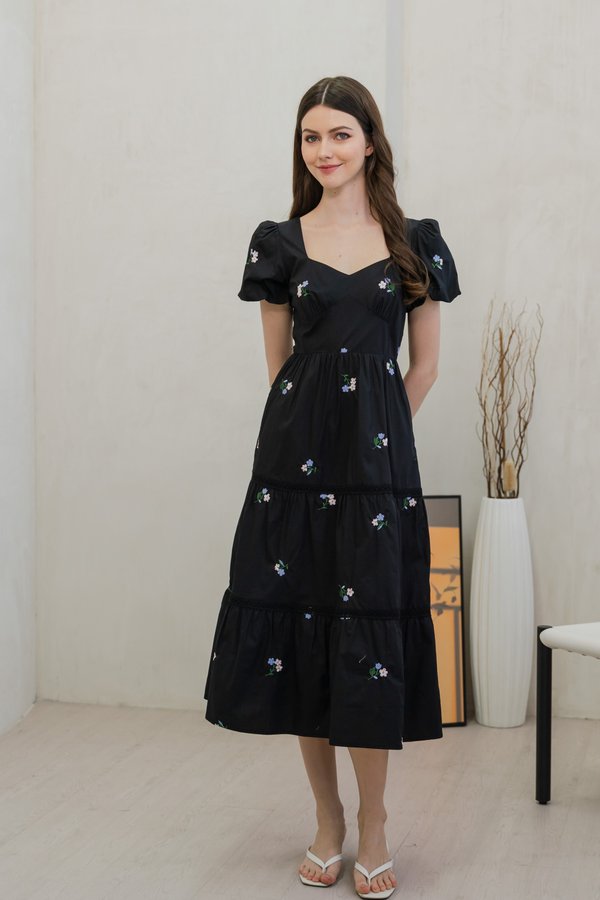 Flourish Embroidered Empire Maxi Dress In Black (XS)