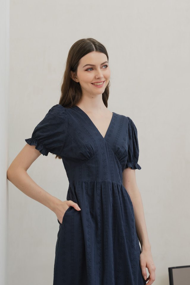 Everest Eyelet Embroidery Midi Dress In Navy