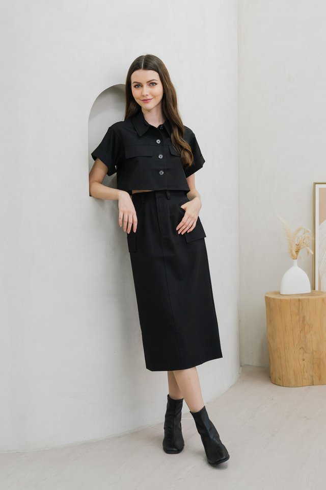 Casa Boxy Button Crop Top In Black