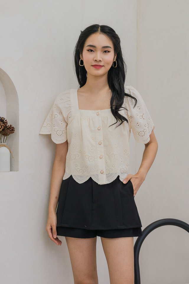 Prim Pearl Button Eyelet Babydoll Top In Cream