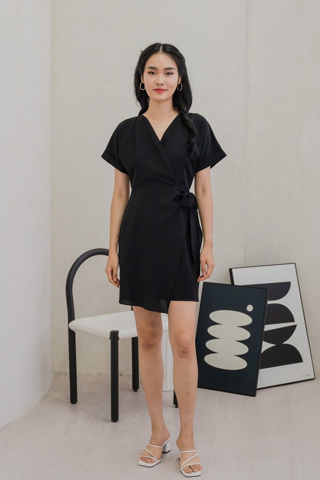 Flounce Faux Wrap Dress In Black
