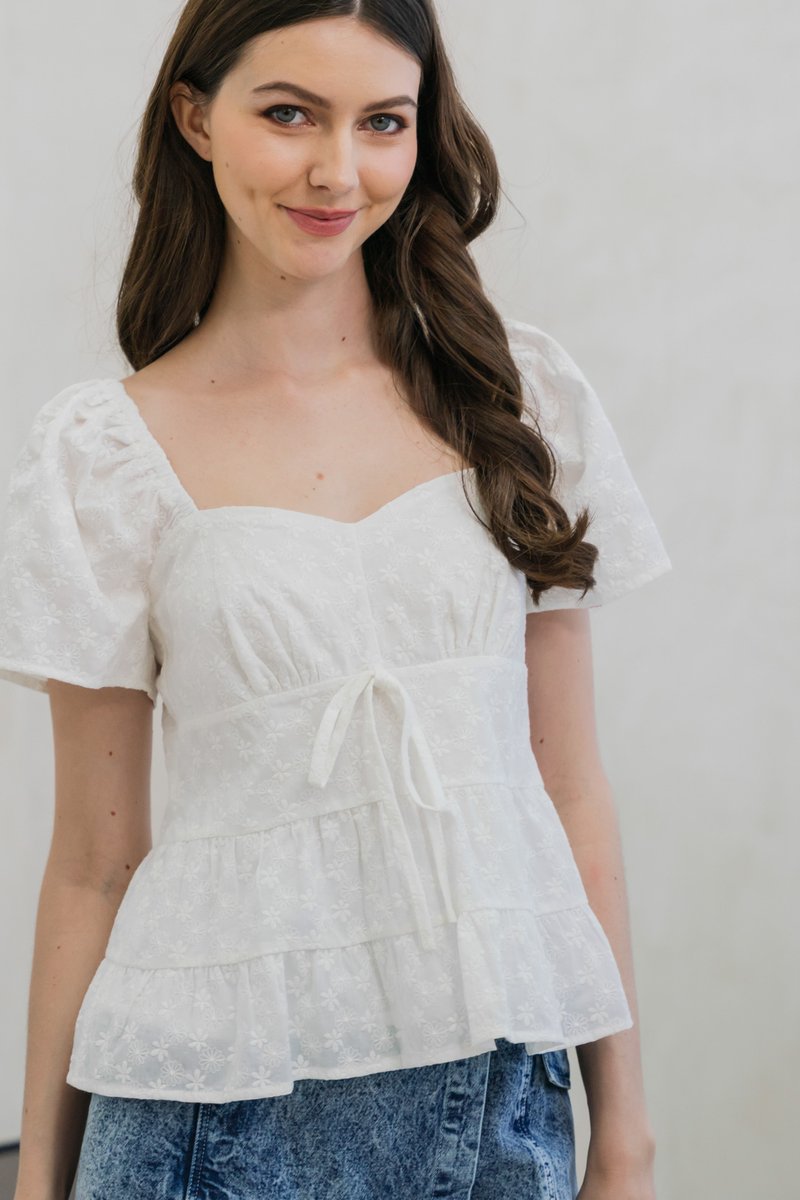 Emerson Embroidery Ribbon Top In White (XS)