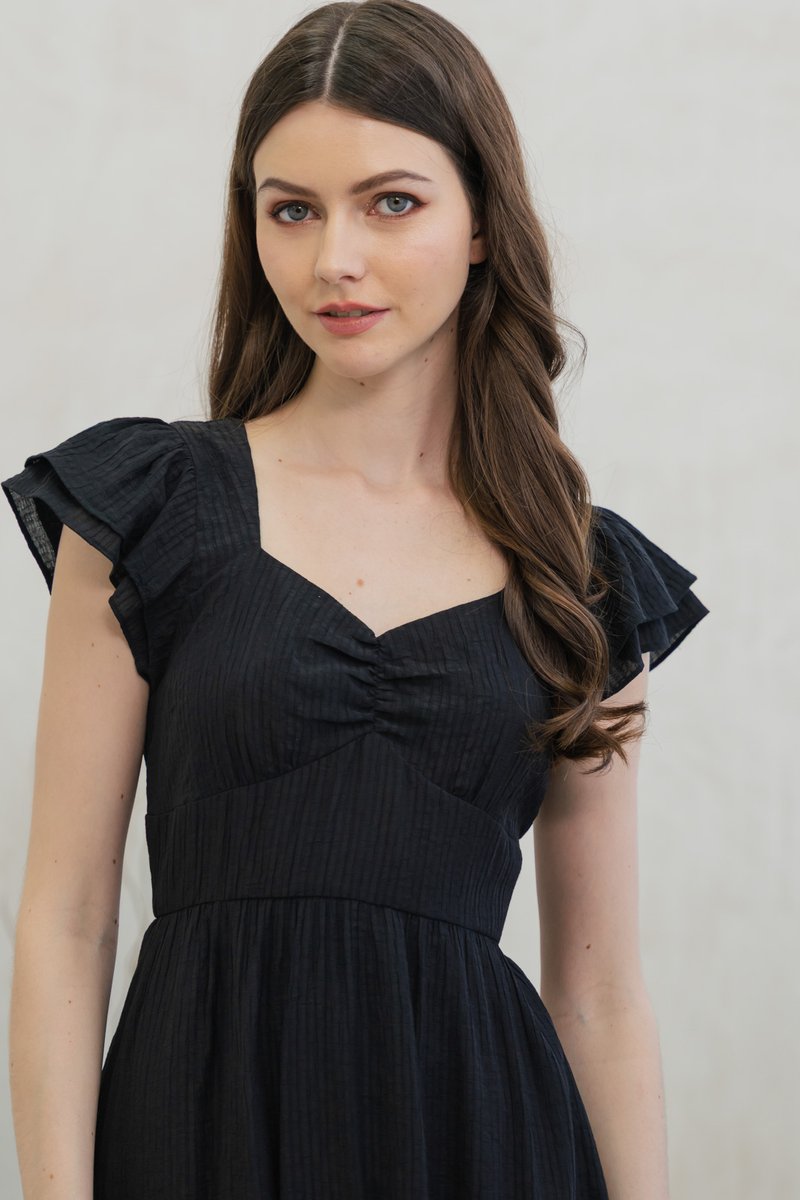 Tamryn Textured Flutter Sleeve Maxi Dress In Black (XS)
