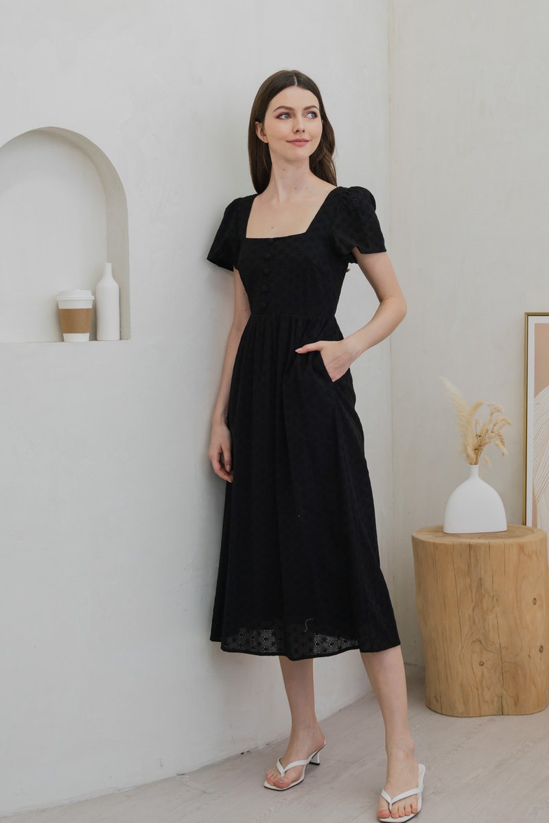 Evante Eyelet button Midi Dress In Black (XS)