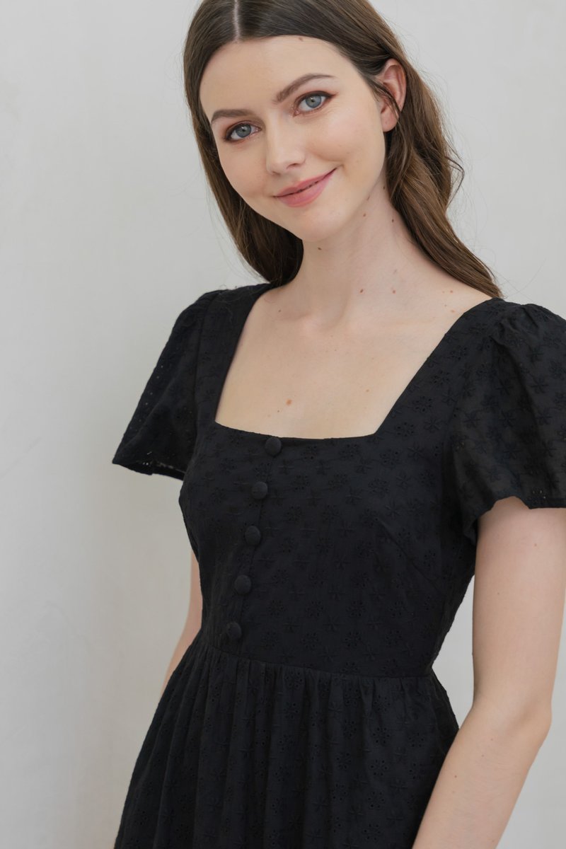 Evante Eyelet button Midi Dress In Black (XS)