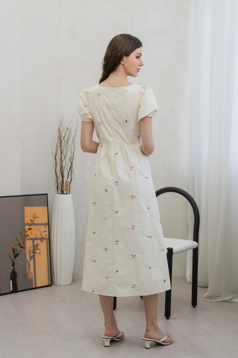 Tarte Cherry Embroidery Midi Dress In Cream (XS)