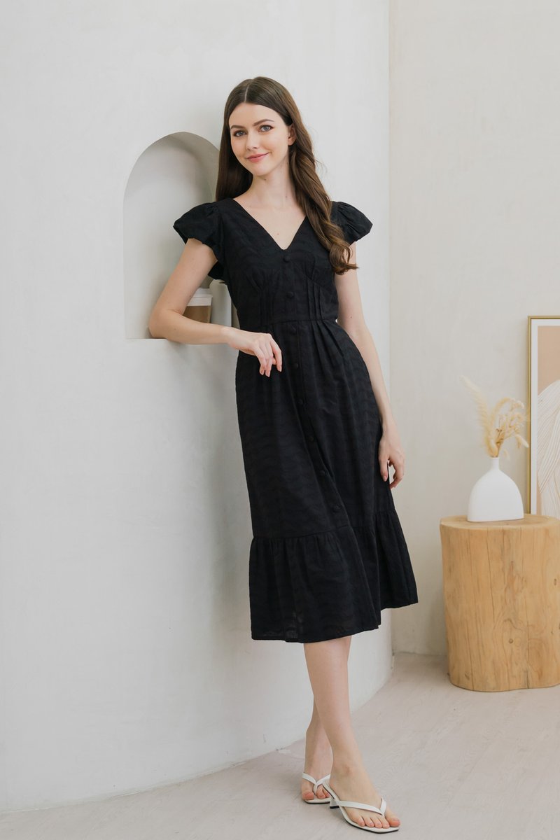 Estie Embroidery Capped Sleeve Midi Dress In Black (XS)