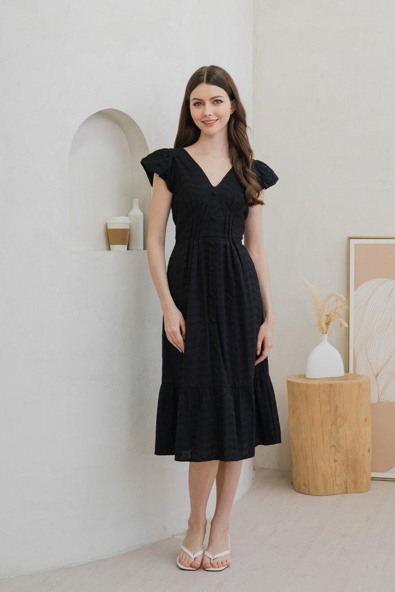 Estie Embroidery Capped Sleeve Midi Dress In Black (XS)