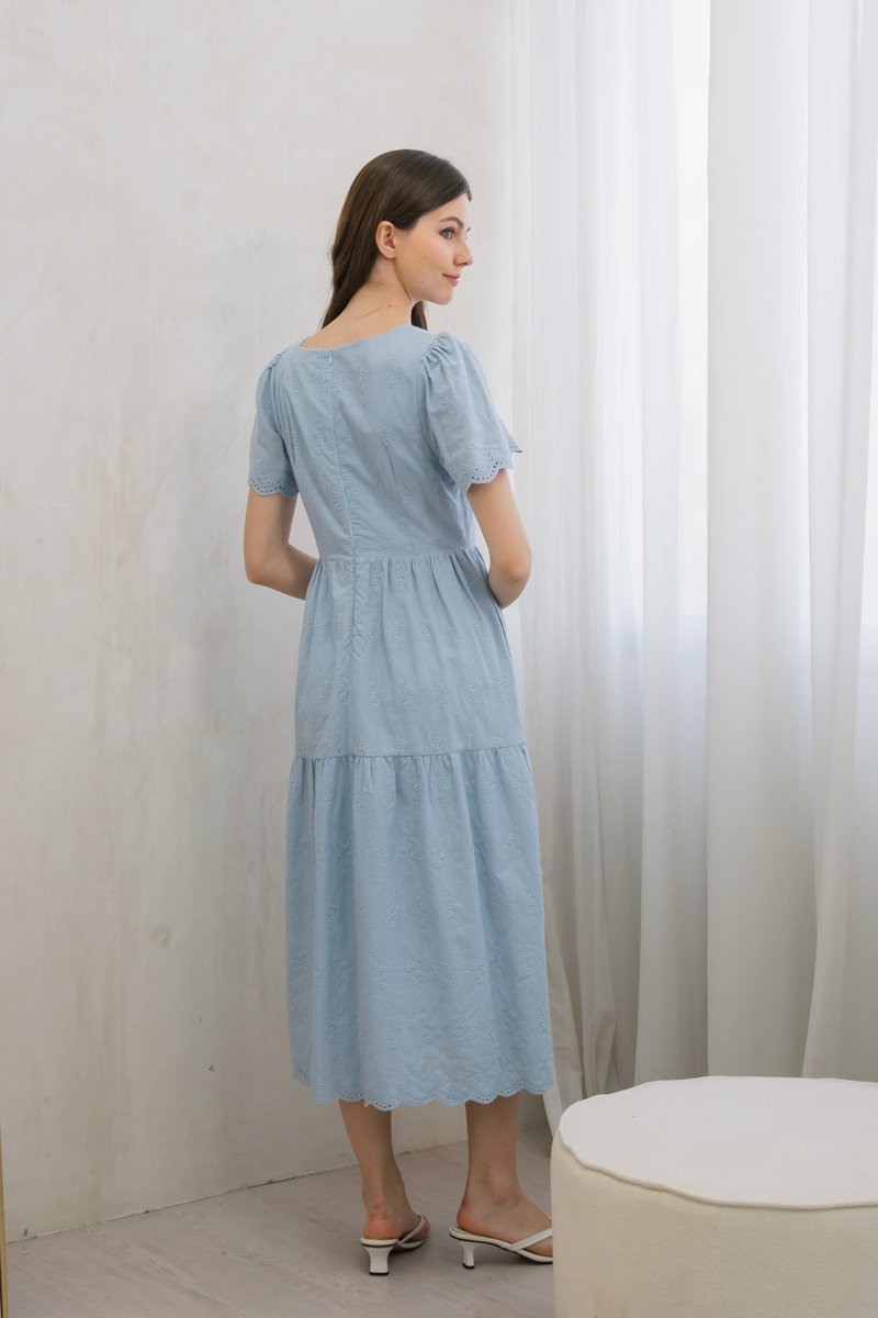 Histeria Eyelet Button Midi Dress In Blue (XS)