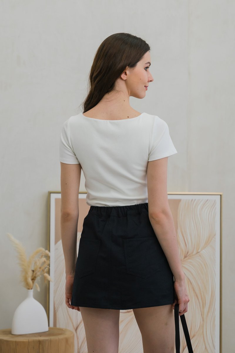 Cece Cargo Denim Overlap Skort In Black