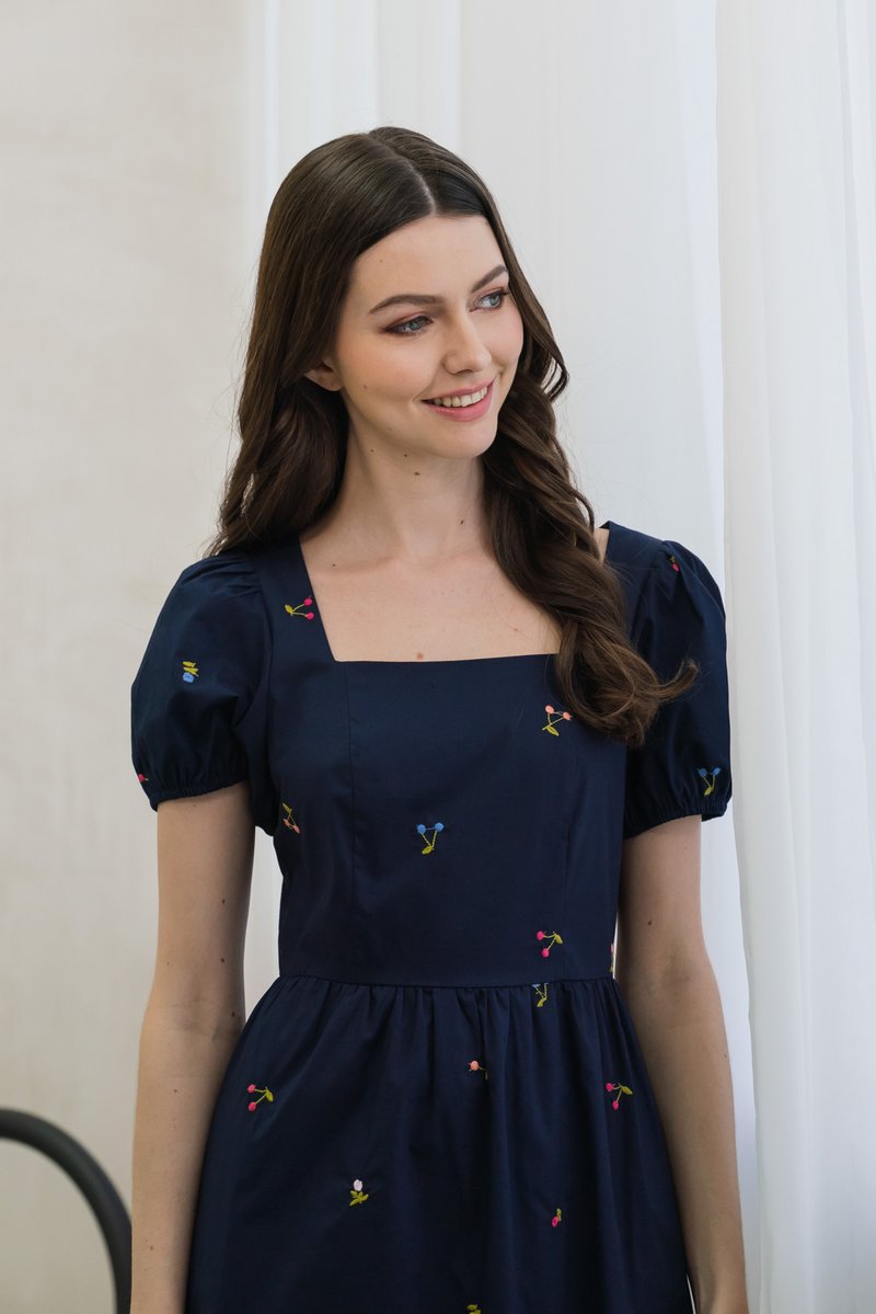 Tarte Cherry Embroidery Midi Dress In Navy (XS)