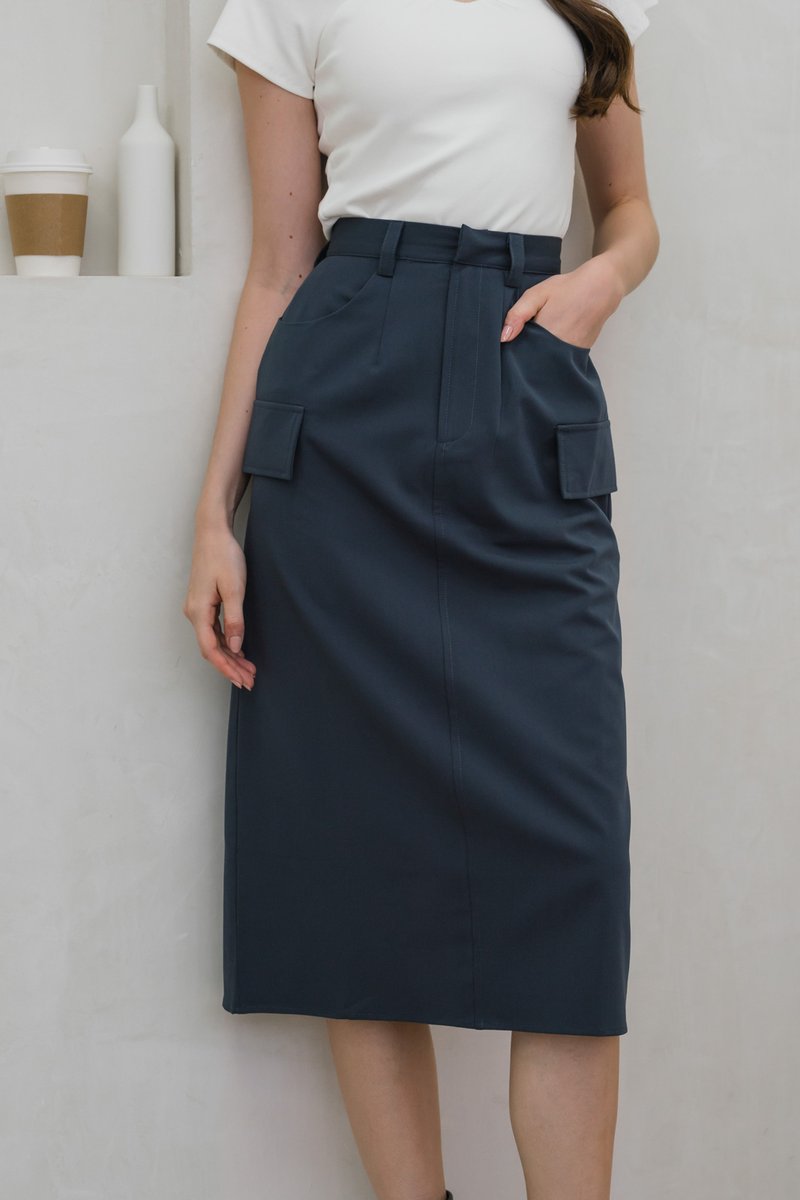 Casa Cargo Midi Skirt In Gunmetal (XS)