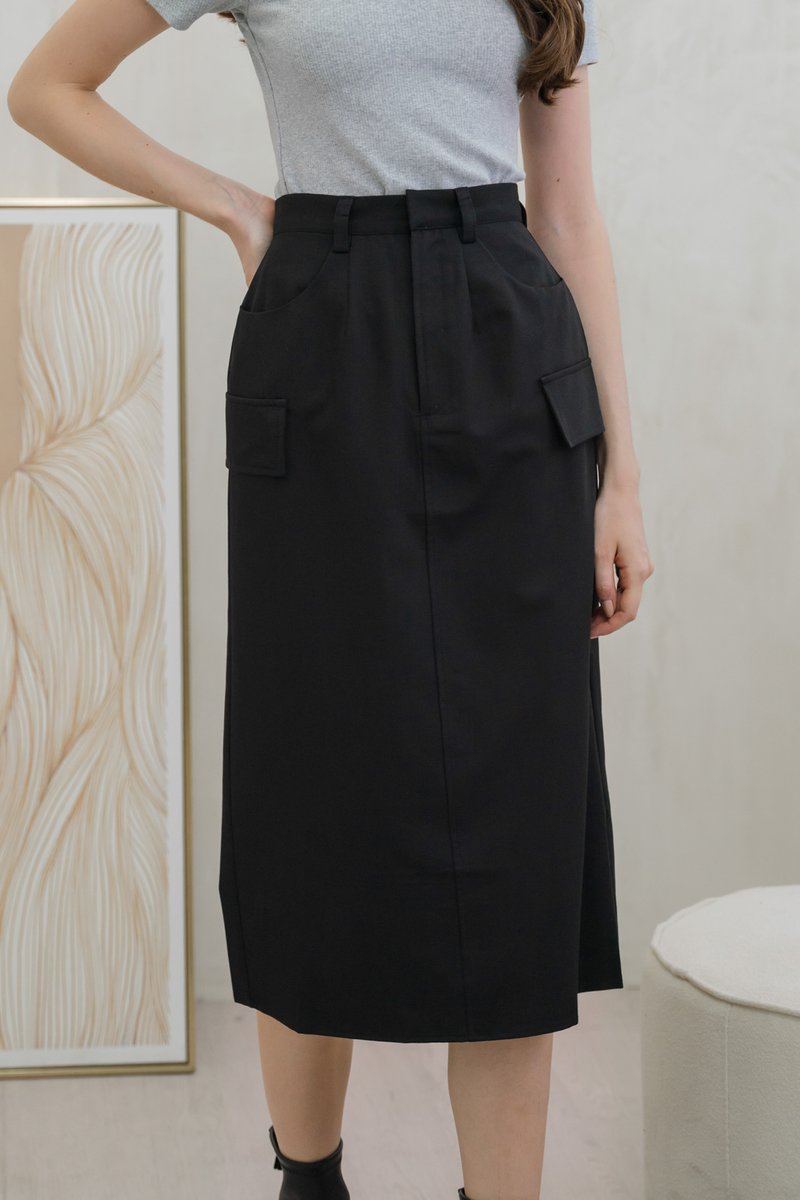 Casa Cargo Midi Skirt In Black
